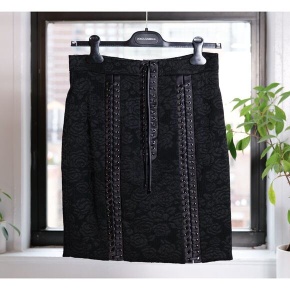 Dolce & Gabbana Black Lace-Up Subtle Floral Pattern Iconic Skirt (M, IT42, US6)